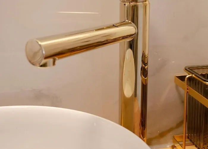 Golden House - Near The Chalet Noordwijkerhout